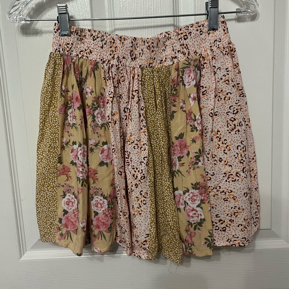 EASEL smocked stretchy waist patchwork skirt size small floral